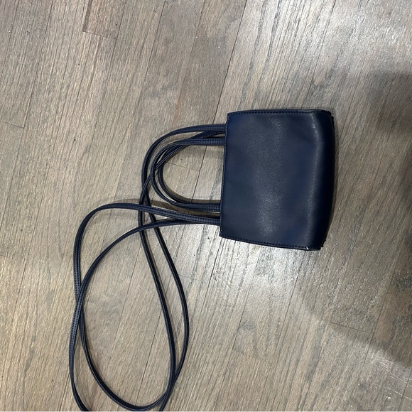 Telfar - Picture 5 of 5